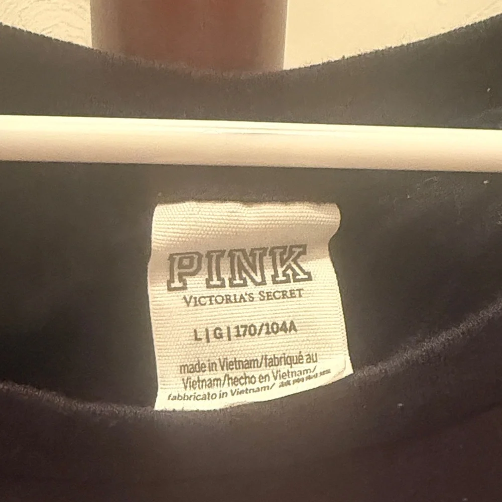 PINK Victoria's Secret Black Tank Top - Picture 2 of 4